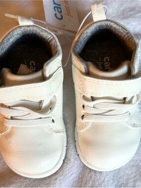 Carter's Cream/Off-White Baby Walker Shoes with Hook-and-Loop Strap